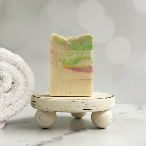 Lush Linen Goat's Milk Bar Soap